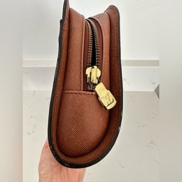 Louis Vuitton Vintage Monogram Orsay Clutch Bag AR0975 - Picture 8 of 11